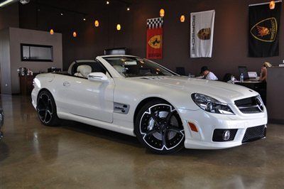 Sl63 amg sl-class very rare diamond white*pano roof*performance pkg*car is like