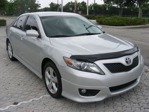 2010 toyota camry se sedan 4-door 2.5l