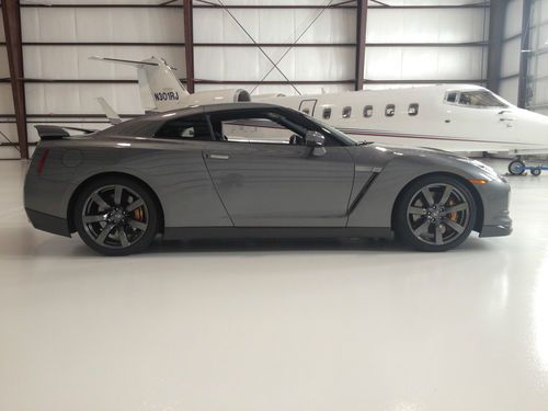 2009 Nissan GT-R Premium Coupe, US $66,995.00, image 2