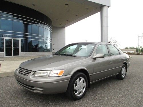 1998 toyota camry le v6 1 owner extra clean dealer serviced