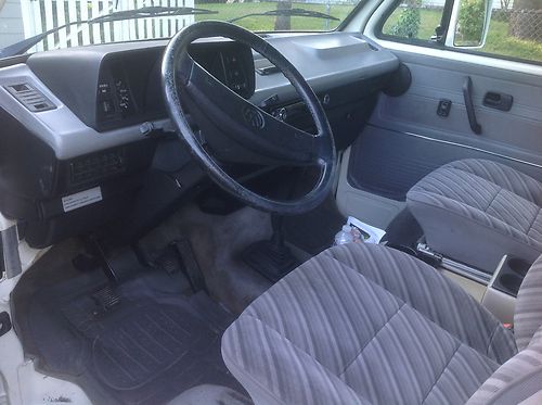 Volkswagen Wolfsberg Edition Vanagon, image 9