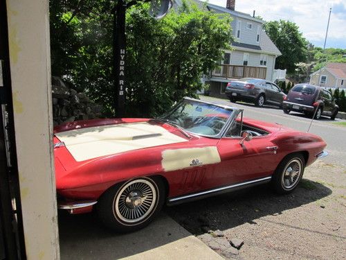 1965 chevrolet corvette ( 396 date correct clone )