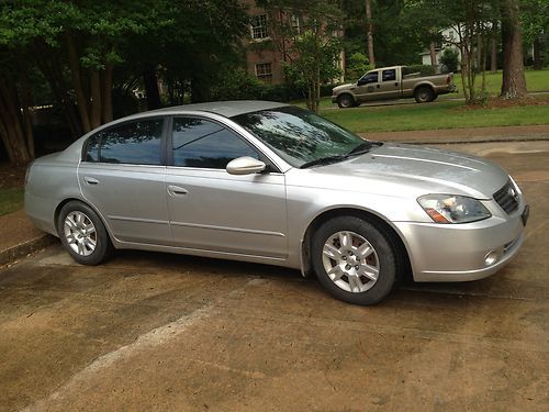 2005 nissan altima s sedan 4-door 2.5l automatic