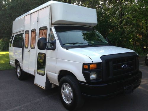 2008 ford e350 wheelchair lift  passenger van high top braun millenium carrier