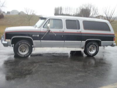 1985 gmc suburban with big block power!!!!!