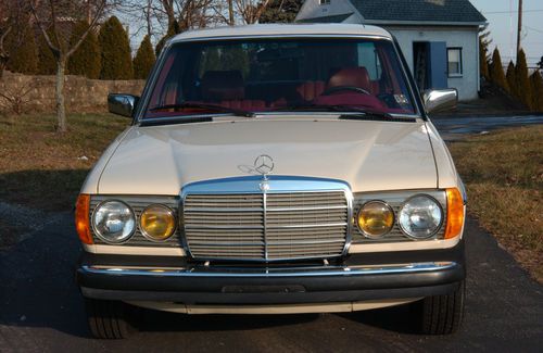 Mercedes 240d