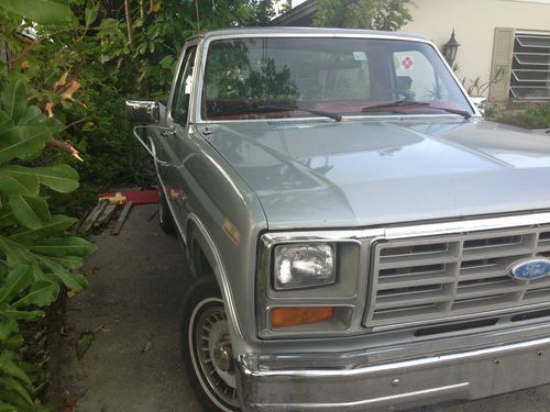 F150 lariat silver 1986 302 v8