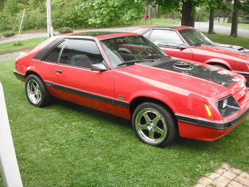 1985 Ford Mustang GT T-Top 5.0L W/ NOS, image 4