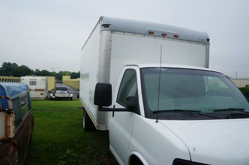 2005 GMC Savana 3500 Base Cutaway Van 2-Door 4.8L V8 OHC 16V, US $7,000.00, image 5
