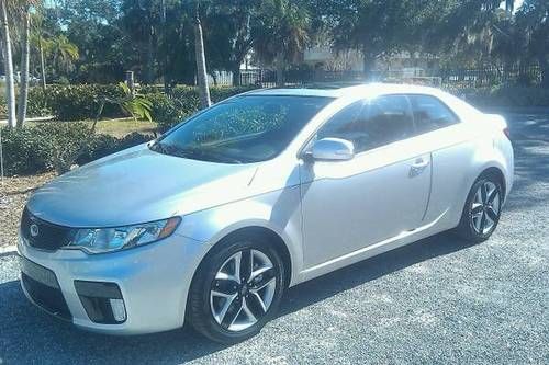 2010 kia forte koup silver