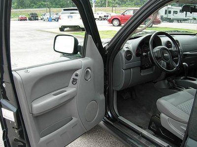 Diesel Tow package 4x4 Power Locks/Windows CRD CD AM/FM Cruise Clean Low miles, image 7