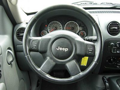 Diesel Tow package 4x4 Power Locks/Windows CRD CD AM/FM Cruise Clean Low miles, image 19