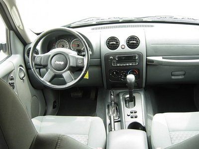 Diesel Tow package 4x4 Power Locks/Windows CRD CD AM/FM Cruise Clean Low miles, image 23