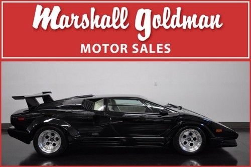 1989 lamborghini countach 25th  black  anniversary 9300 miles rear wing