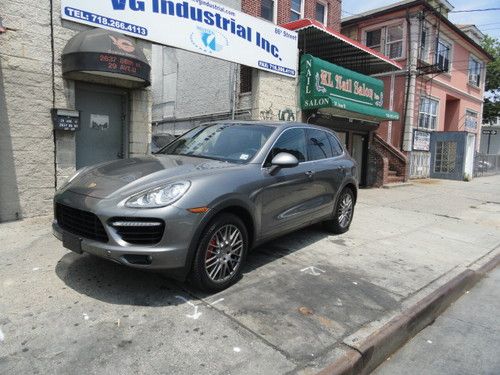 2011 porsche cayenne turbo loaded msrp $127,890 all right options  panorama roof