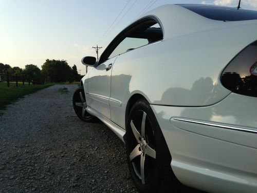 2006 Mercedes-Benz CLK500 Base Coupe 2-Door 5.0L, image 2