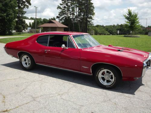 '68 pontiac gto restored with 72' pontiac motor 455 hp 750 holly carb