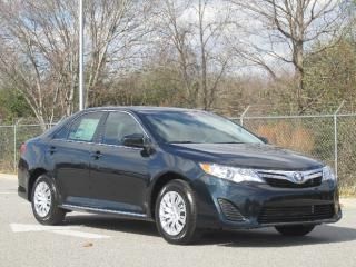 2013 toyota camry 4dr sdn i4 auto le  w/ custom rims