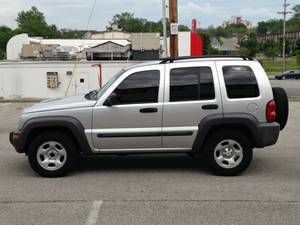 2004 jeep liberty renegade sport utility 4-door 3.7l