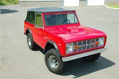 1972 ford bronco convertible with auto trans