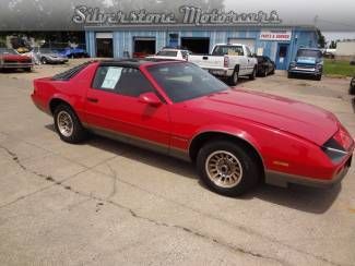 1986 red low miles 5.0 liter auto ps pb seats cruise pw mirror t tops  stereo