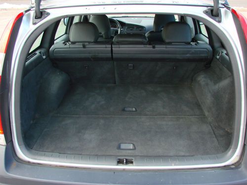 2005 Volvo XC70 Base Wagon 4-Door 2.5L, image 7