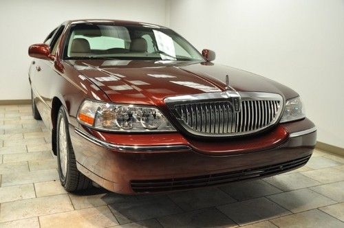 2003 lincoln town car executive low miles 20k clean title warranty