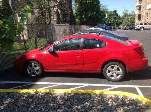 2007 saturn ion-se coupe 4-door 2.2-low miles