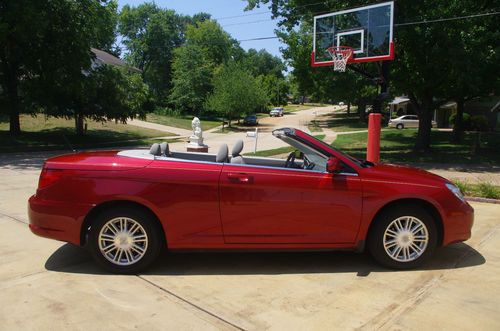 2008 chrysler sebring touring convertible 2-door 2.7l