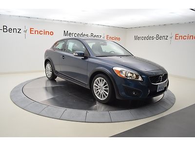 2011 volvo c30, clean carfax, 1 owner, beautiful!