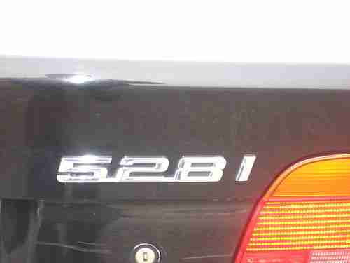 1998 BMW 528 I BLACK BEAUTY STARTS AND DRIVES NEEDS HEADGASKET AND NO RESERVE, image 7