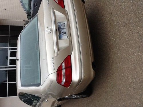 2005 Lexus LS430 Base Sedan 4-Door 4.3L, image 2