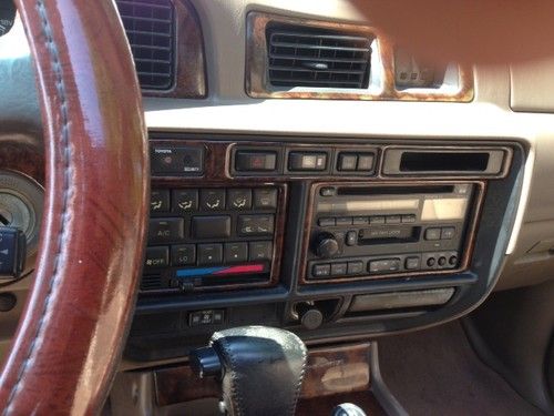 1996 Toyota Land Cruiser Base Sport Utility 4-Door 4.5L, image 4