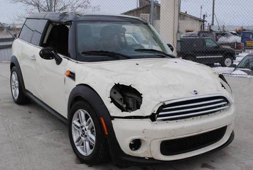 2012 mini cooper clubman damaged rebuilder only 2k miles runs! economical loaded