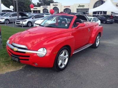 2004 chevrolet ssr low mileage beautiful!