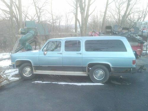 1989 chevy suburban 2 wheele drive