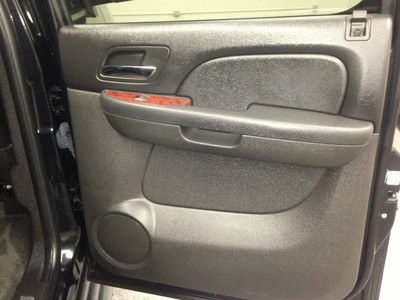 LTZ 5.3L Navigation NAV GPS 4WD 4X4 Dual Screen Rear DVD MP3 CD Dual Zone AC, image 15