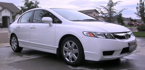 2009 Honda Civic LX Sedan 4-Door 1.8L Automatic - Super Low Miles!, image 5