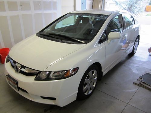 2009 Honda Civic LX Sedan 4-Door 1.8L Automatic - Super Low Miles!, image 11