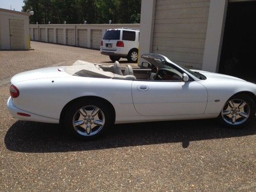 1997 jaguar xk8 base convertible 2-door 4.0l