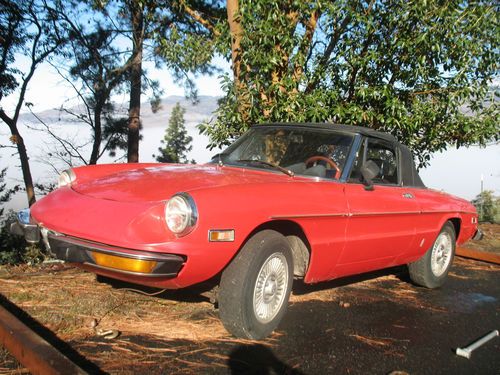 74 alfa romeo spider convertible 5 speed, needs restoration, has many new parts