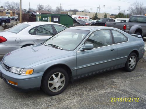 1994 honda accord ex coupe 2-door 2.2l runs good, trans slips