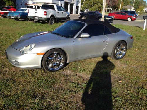 2002 Porsche 911 Carrera 4 Convertible 2-Door 3.6L, image 4