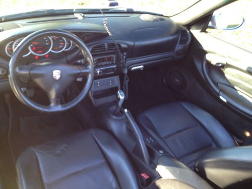 2002 Porsche 911 Carrera 4 Convertible 2-Door 3.6L, image 7