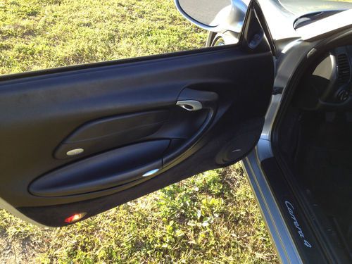 2002 Porsche 911 Carrera 4 Convertible 2-Door 3.6L, image 10