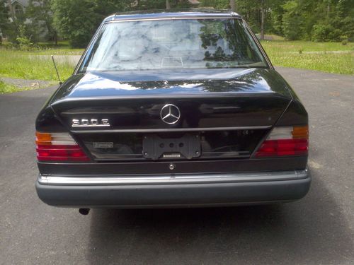 '90 Mercedes 300E 4 Door, Collection Grade. Runs Excellent, Fly In Drive Home., image 5