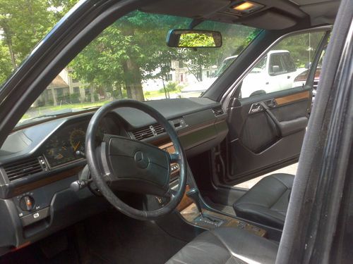 '90 Mercedes 300E 4 Door, Collection Grade. Runs Excellent, Fly In Drive Home., image 9