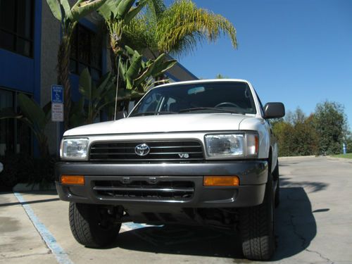 1992 toyota 4runner sr5  3.0l awd! only 73k!  1 owner! legendary!