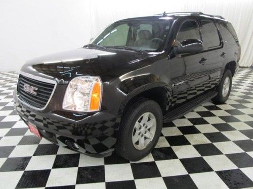 2007 heated leather, dvd, sunroof, parking sensor, tint, tow hitch, cd player
