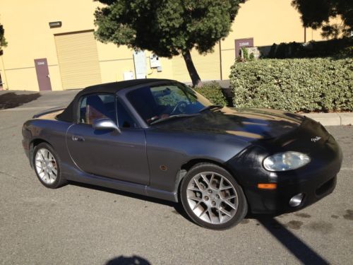 Mazda miata mx-5 limited edition 2002 beautiful silver with new black cloth top